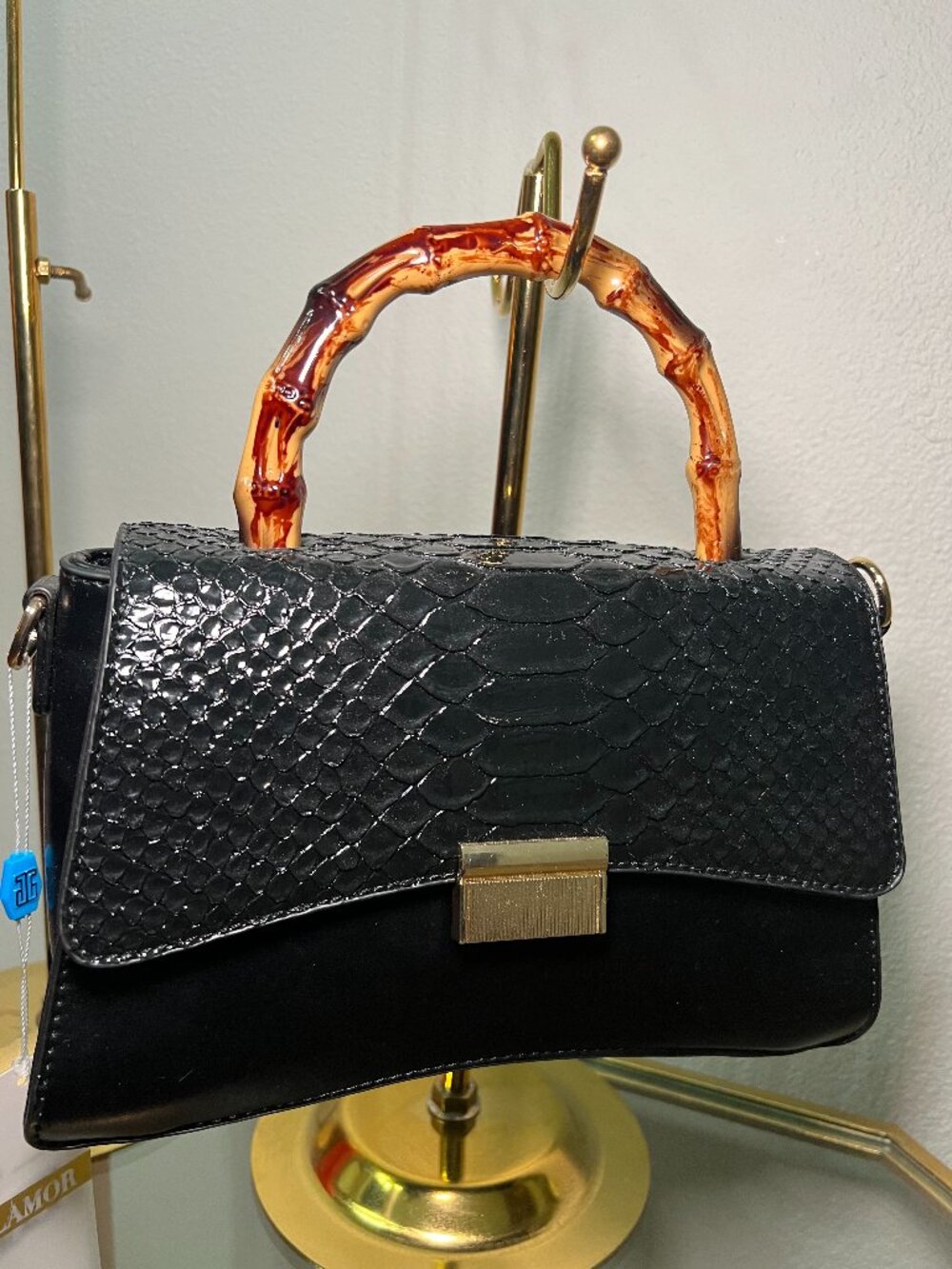 BLACK TEXTURED HANDBAG
